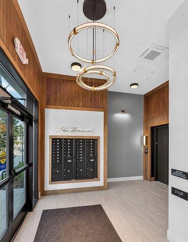 13 Warwick St 102, Somerville, MA 02144