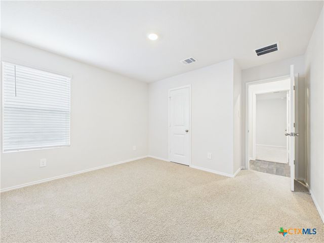 1012 Betsy Drive, Seguin, TX 78155