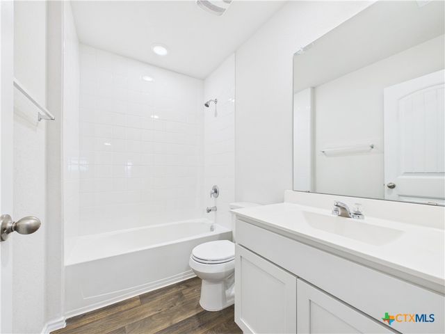 1012 Betsy Drive, Seguin, TX 78155