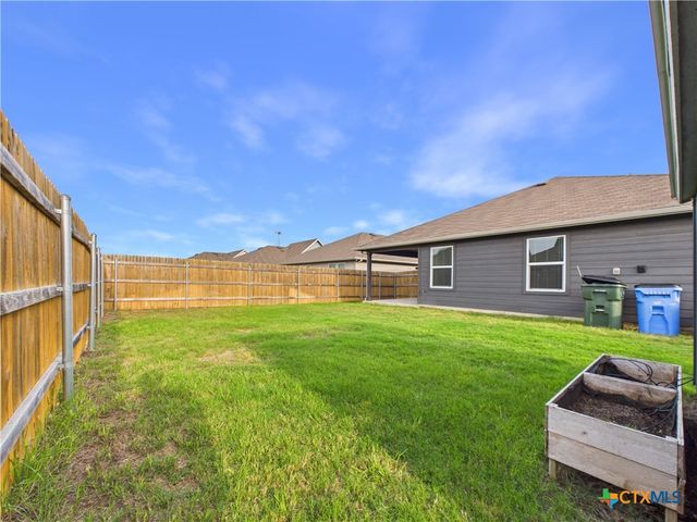 1012 Betsy Drive, Seguin, TX 78155