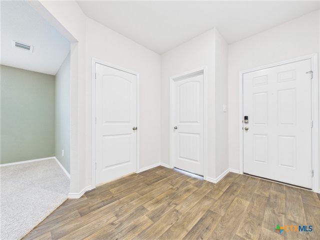 1012 Betsy Drive, Seguin, TX 78155