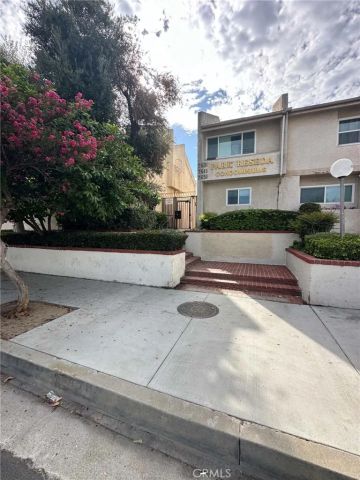 7641 Reseda Blvd, Reseda, CA 91335