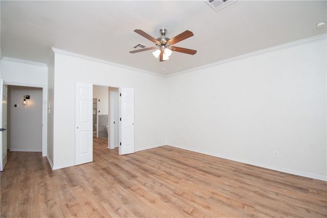 2421 Pin Oak Drive, Temple, TX 76502