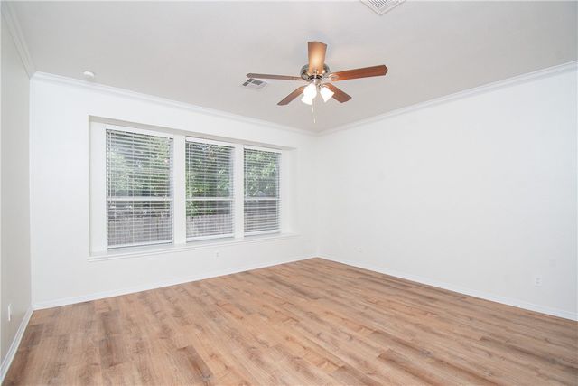 2421 Pin Oak Drive, Temple, TX 76502