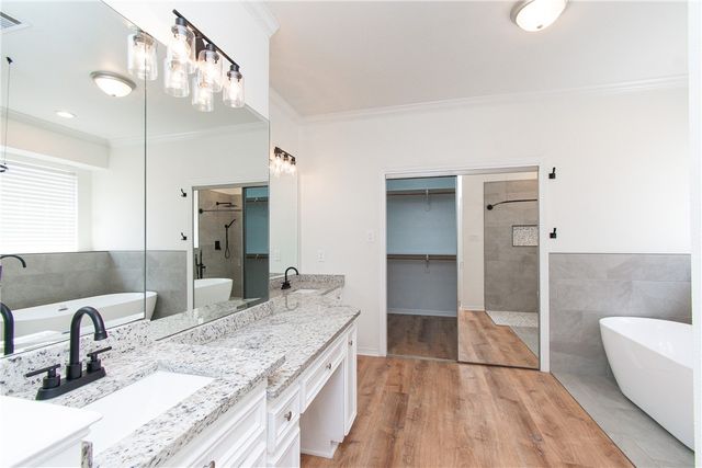 2421 Pin Oak Drive, Temple, TX 76502