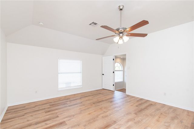 2421 Pin Oak Drive, Temple, TX 76502
