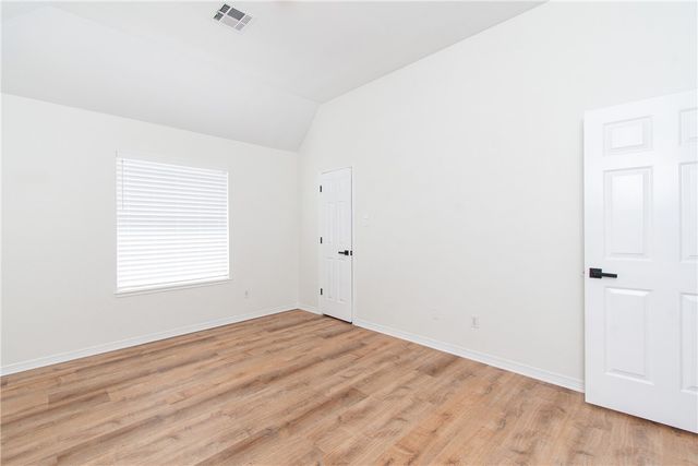 2421 Pin Oak Drive, Temple, TX 76502