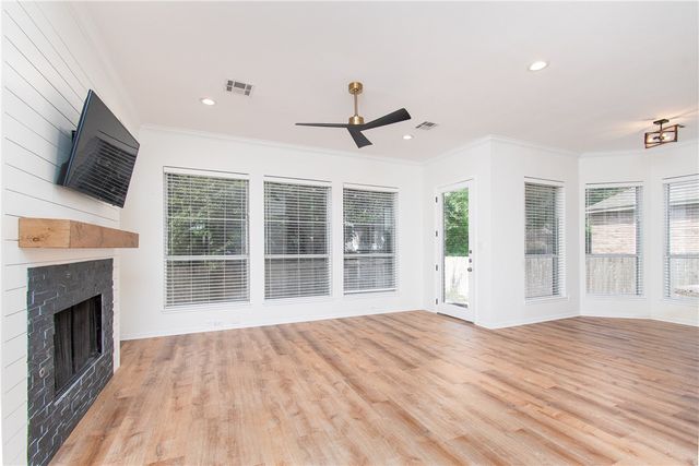2421 Pin Oak Drive, Temple, TX 76502