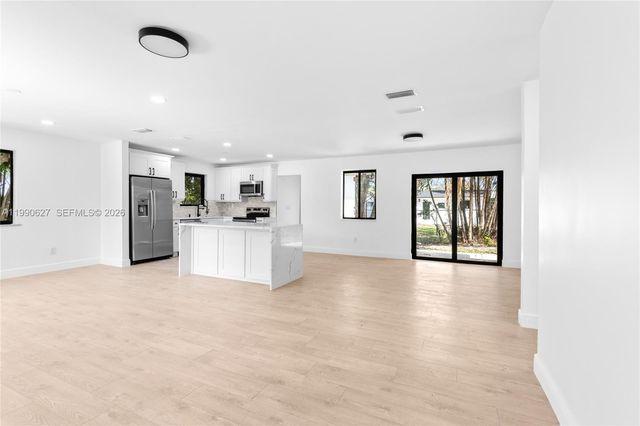 14171 SW 37th Ct, Davie, FL 33330