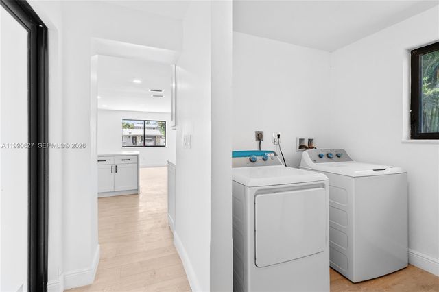 14171 SW 37th Ct, Davie, FL 33330