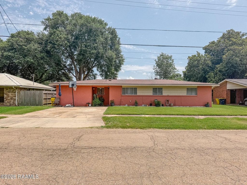 113 Bradford Drive, Carencro, LA 70520