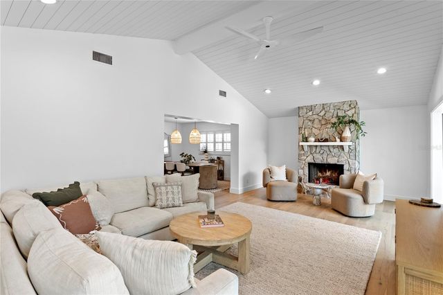 4512 W SAN RAFAEL STREET, Tampa, FL 33629