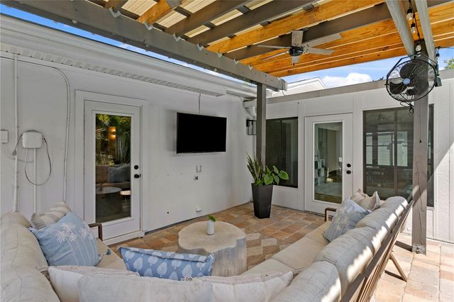 4512 W SAN RAFAEL STREET, Tampa, FL 33629