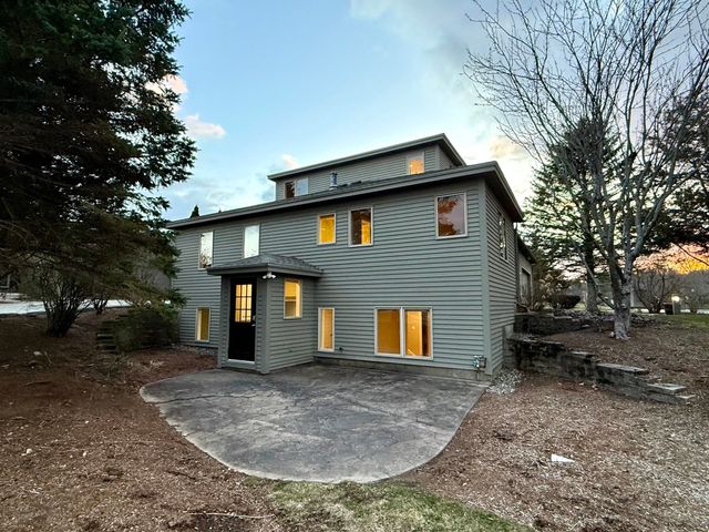 228 Cushing Road A, Newmarket, NH 03857