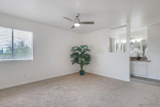 1415 17 Flag Ln, El Cajon, CA 92021