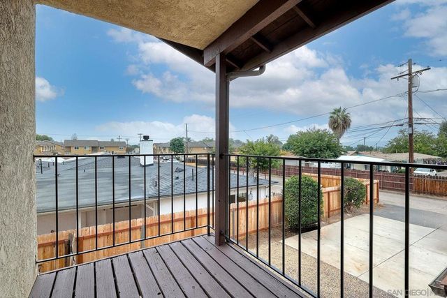 1415 17 Flag Ln, El Cajon, CA 92021