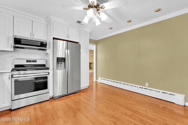 52 Silverwhite Road, Little Silver, NJ 07739