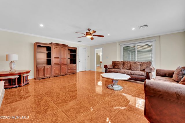 52 Silverwhite Road, Little Silver, NJ 07739
