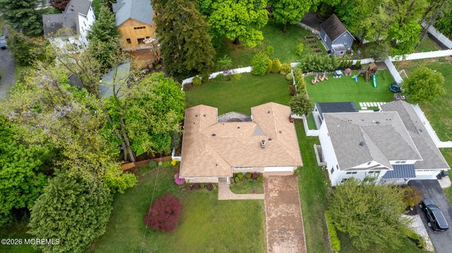 52 Silverwhite Road, Little Silver, NJ 07739
