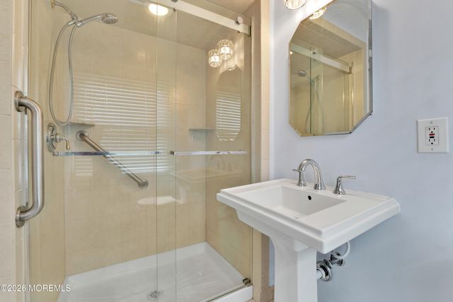 52 Silverwhite Road, Little Silver, NJ 07739