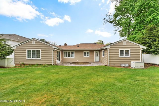 52 Silverwhite Road, Little Silver, NJ 07739