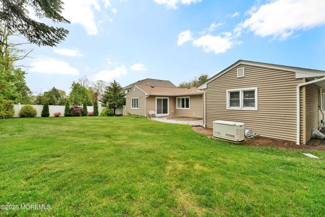 52 Silverwhite Road, Little Silver, NJ 07739