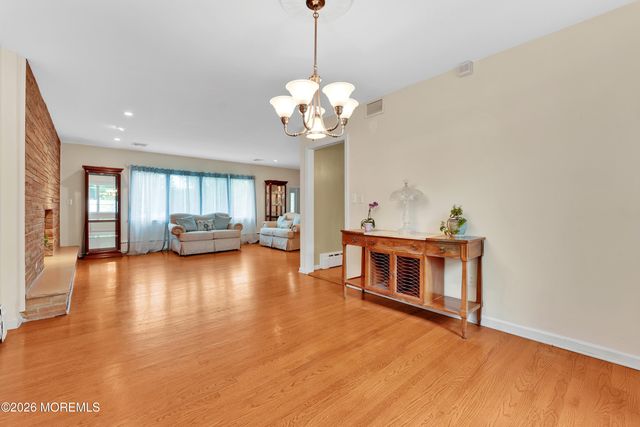 52 Silverwhite Road, Little Silver, NJ 07739