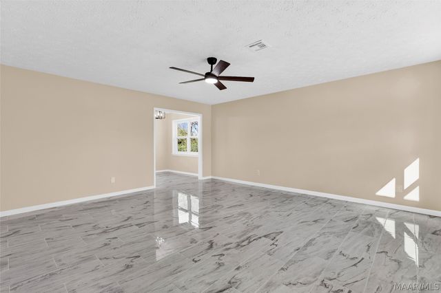 988 Sandy Ridge Road, Prattville, AL 36067