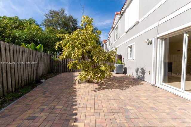 2270 SW 83rd Ave, Miramar, FL 33025