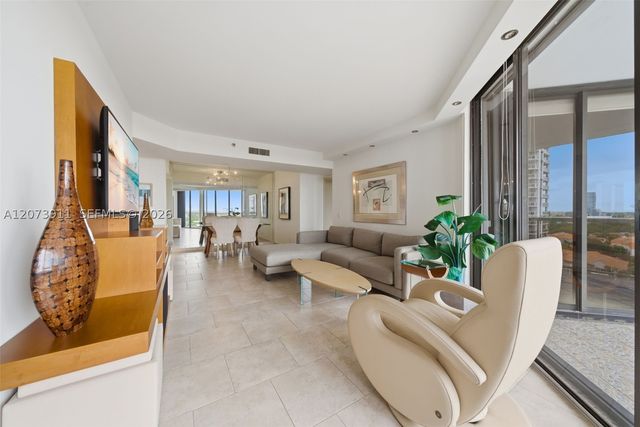 3610 Yacht Club Dr 1115, Aventura, FL 33180