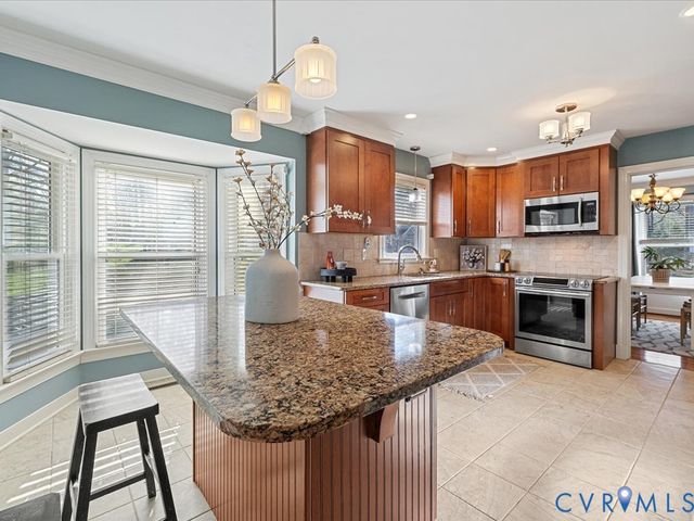 13203 Wesanne Ter, Midlothian, VA 23114