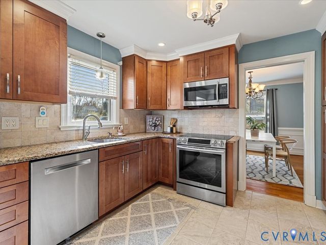 13203 Wesanne Ter, Midlothian, VA 23114