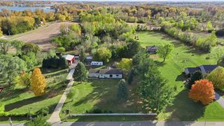 2169 E 8 Square Road, Warsaw, IN 46582