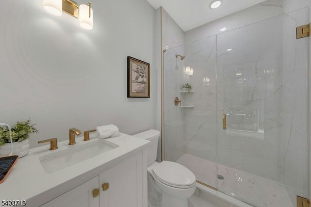 21 Spruce St, Cranford Twp., NJ 07016