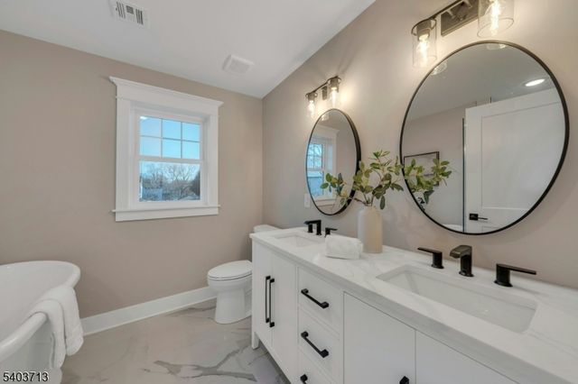 21 Spruce St, Cranford Twp., NJ 07016