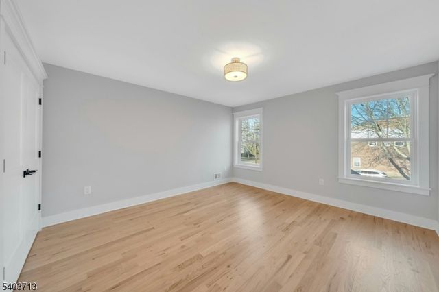 21 Spruce St, Cranford Twp., NJ 07016