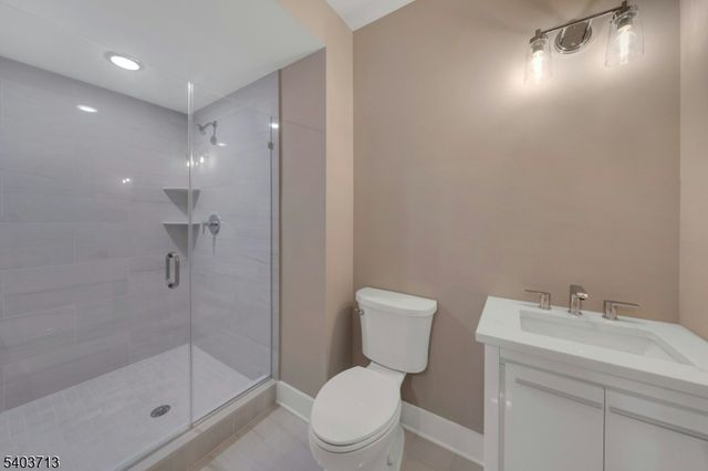 21 Spruce St, Cranford Twp., NJ 07016