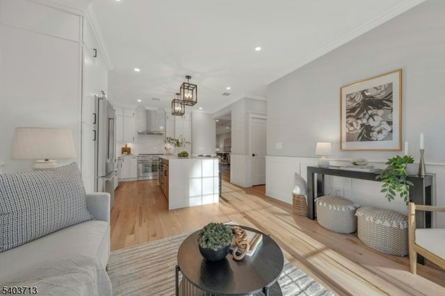 21 Spruce St, Cranford Twp., NJ 07016