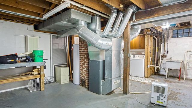 2124 8th Street, Eau Claire, WI 54703