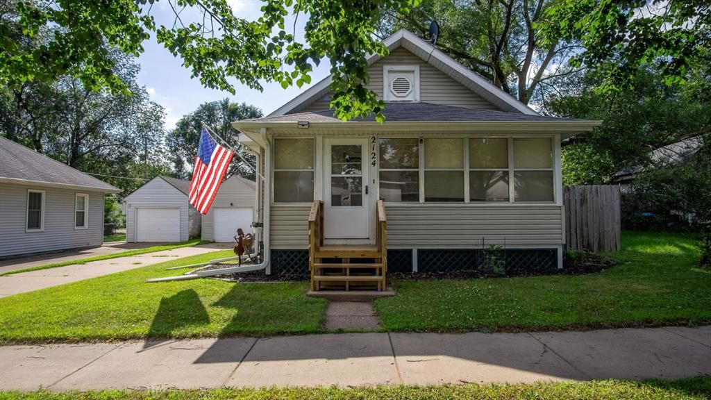 2124 8th Street, Eau Claire, WI 54703