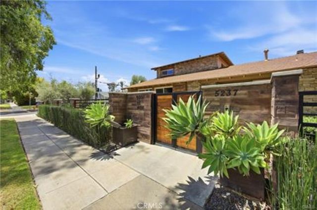 5237 Topanga Canyon, Woodland Hills, CA 91364