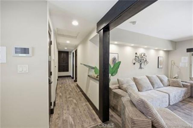 5237 Topanga Canyon, Woodland Hills, CA 91364