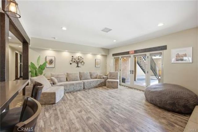 5237 Topanga Canyon, Woodland Hills, CA 91364