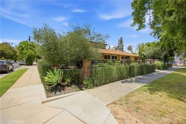 5237 Topanga Canyon, Woodland Hills, CA 91364