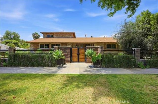 5237 Topanga Canyon, Woodland Hills, CA 91364