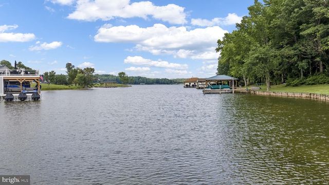 36 ROCK ISLAND RIDGE, Mineral, VA 23117