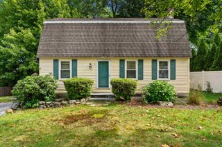 3 Betty Lane, Manchester, NH 03104