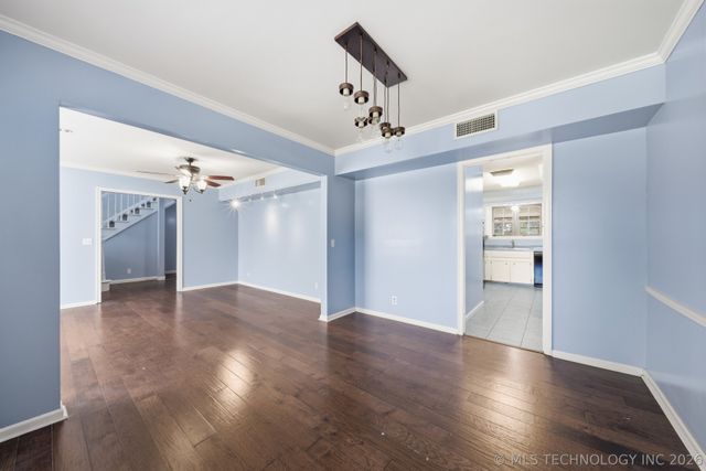4670 S Oxford Avenue, Tulsa, OK 74135