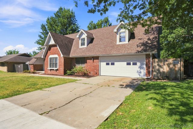 4670 S Oxford Avenue, Tulsa, OK 74135