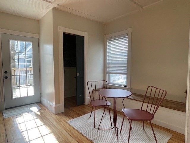 76 Beacon St, Lowell, MA 01850